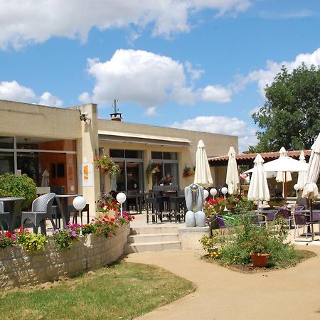 Logis Hotel & Restaurant Le Fleurance Bagian luar foto