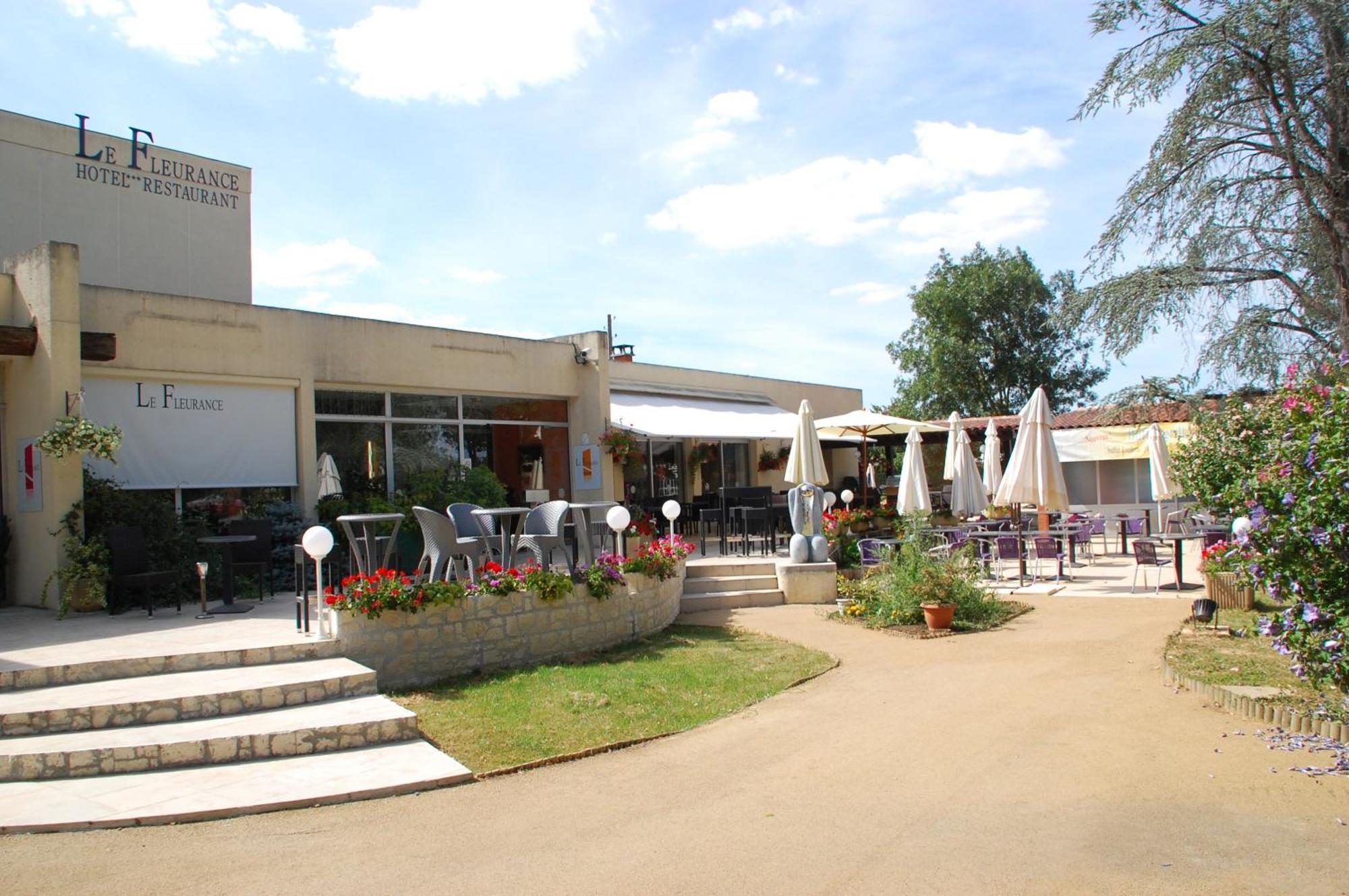 Logis Hotel & Restaurant Le Fleurance Bagian luar foto