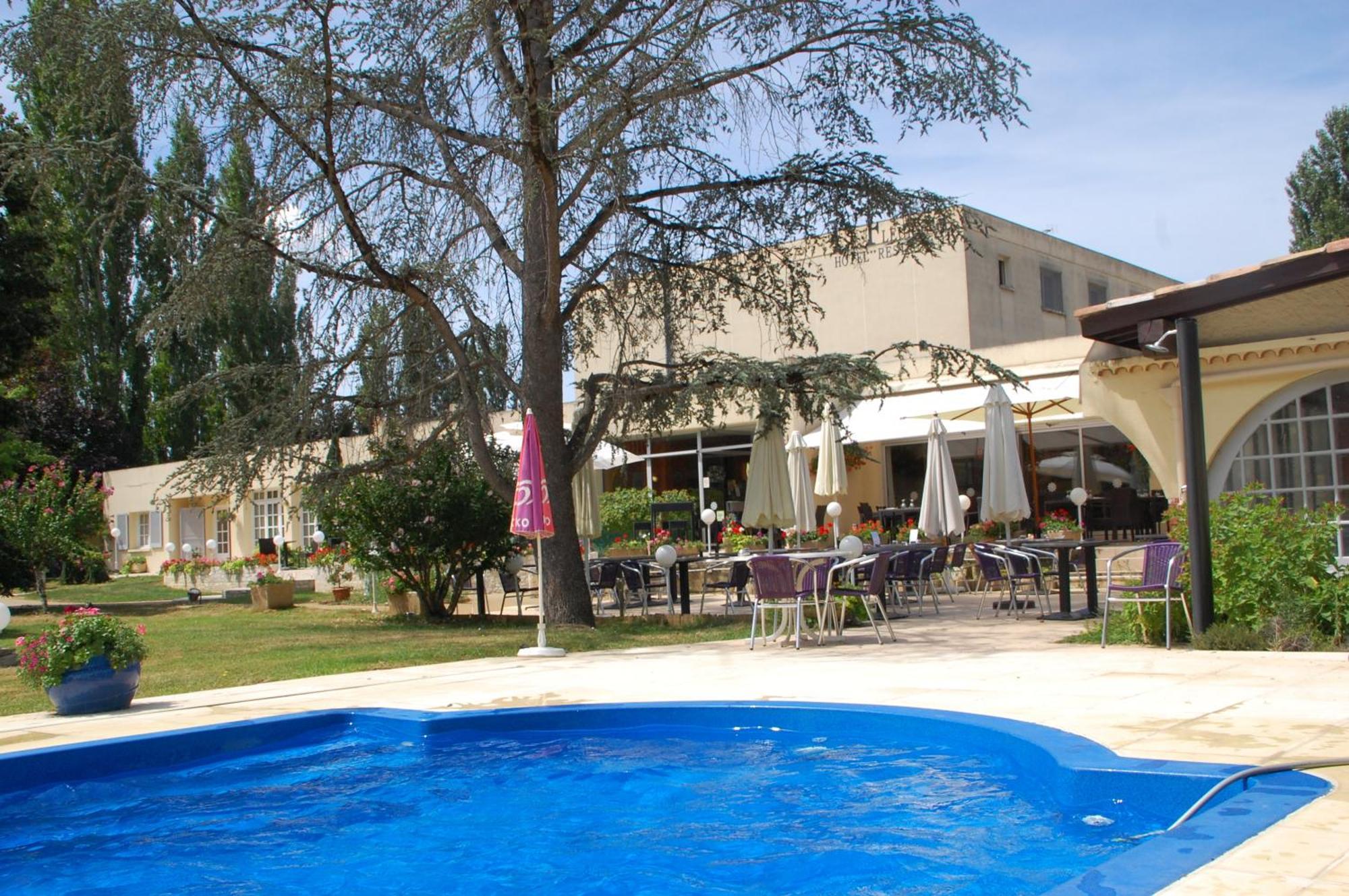 Logis Hotel & Restaurant Le Fleurance Bagian luar foto