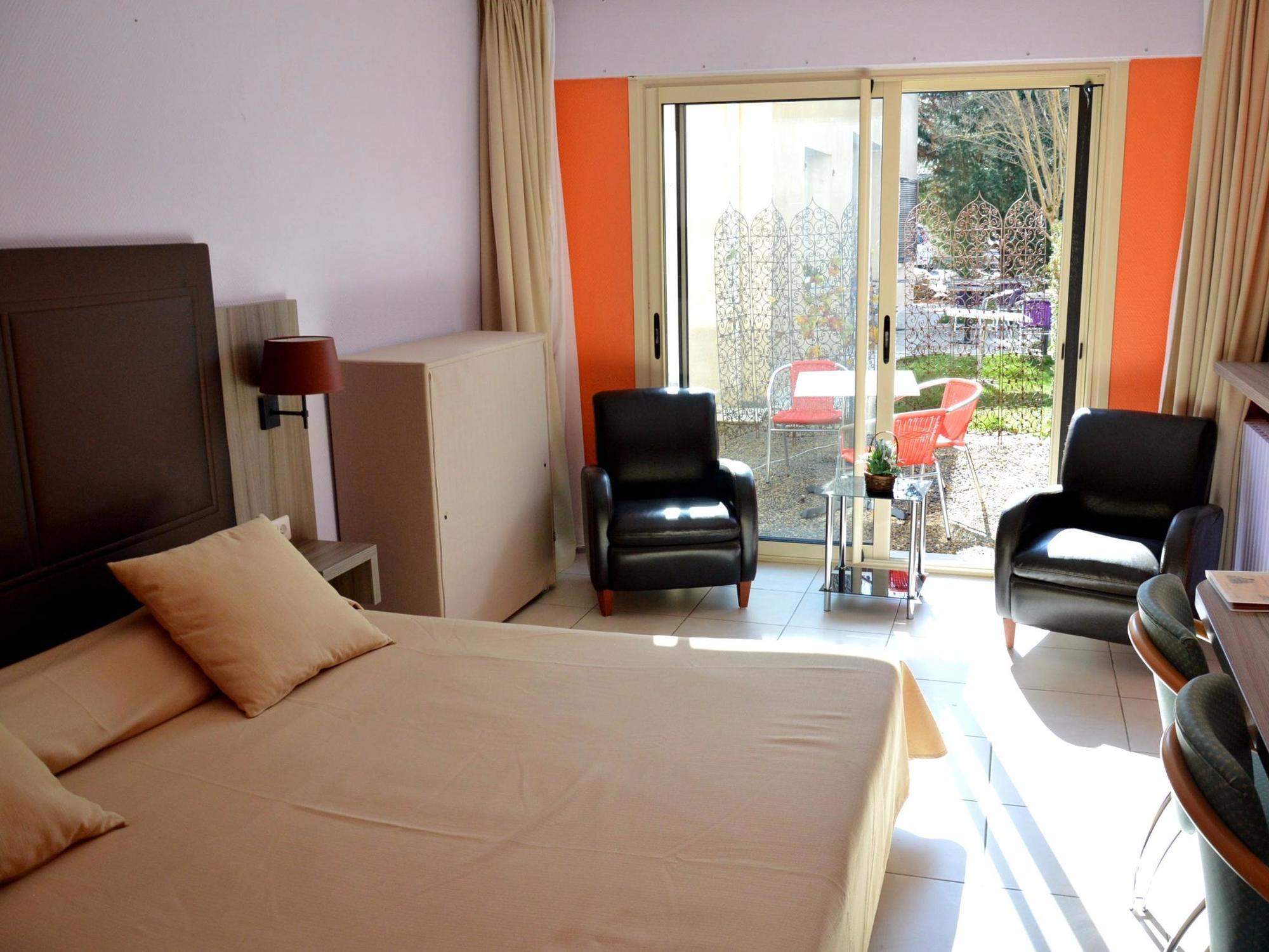 Logis Hotel & Restaurant Le Fleurance Bagian luar foto