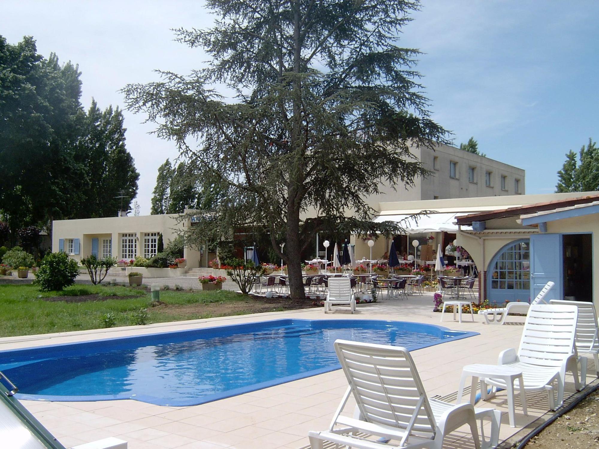 Logis Hotel & Restaurant Le Fleurance Bagian luar foto